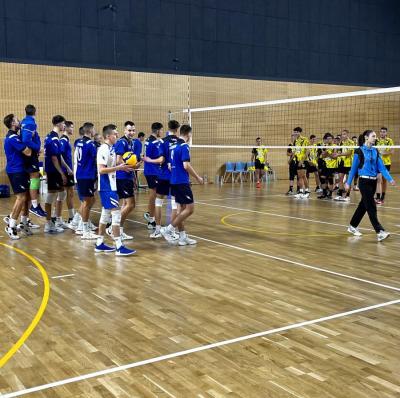 Юношите си свършиха експресно работата в Перник