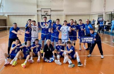 И момчетата до 16 години се класираха за държавните финали от раз