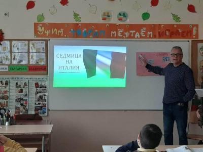 Буратини гост на седмицата на родината си в Италианския лицей